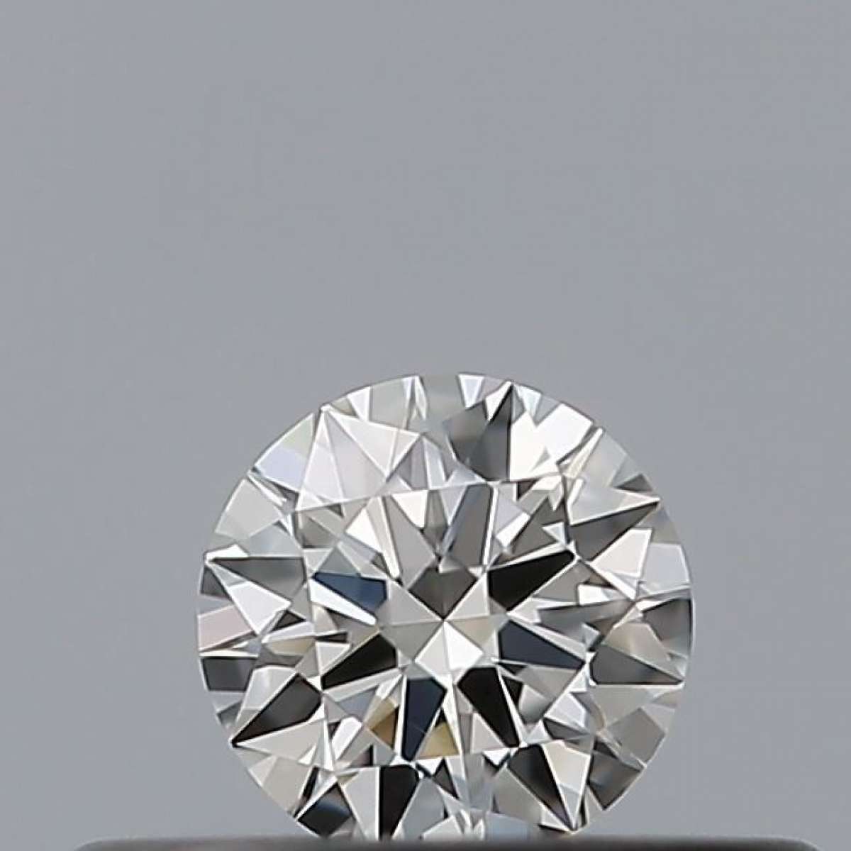 Certified Diamond GIA Carats 0.18 Color E Clarity VS2  EX  VG  EX Fluorescence NON Brown No Green No Milky No EyeClean 100%
