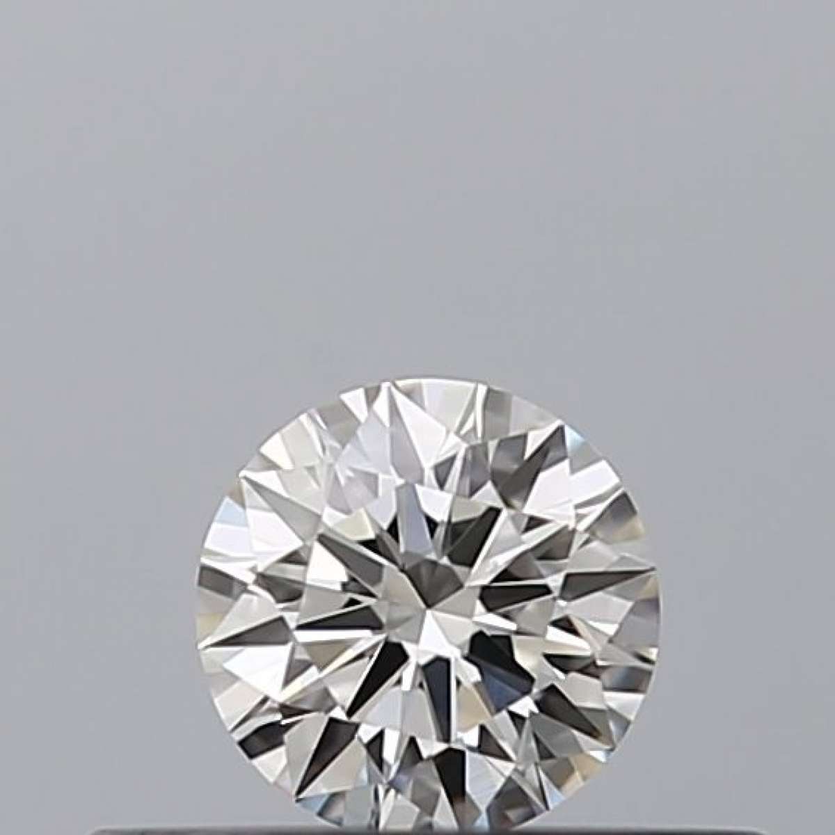 Diamante Certificato GIA Carati 0.18 Colore G Purezza VVS2  EX  EX  EX Fluorescenza FNT Brown No Milky No EyeClean 100%