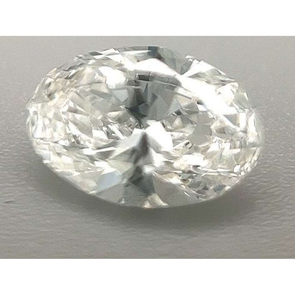 Diamante Certificato GIA Carati 0.9 Colore F Purezza VS2  -  EX  VG Fluorescenza NON Brown No Green No Milky No EyeClean 100%