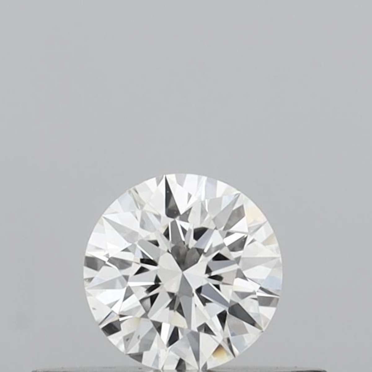 Diamante Certificato GIA Carati 0.22 Colore G Purezza SI1  EX  EX  EX Fluorescenza NON Brown No Green No Milky No EyeClean 100%