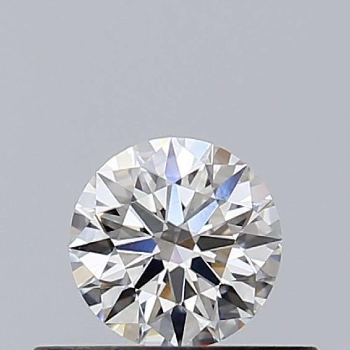Certified Diamond GIA Carats 0.31 Color F Clarity VS2 EX EX EX Fluorescence NON Brown No Green No Milky No EyeClean 100% Certified Diamond GIA Carats 0.31 Color F Clarity VS2 EX EX EX Fluorescence NON Brown No Green No Milky No EyeClean 100%