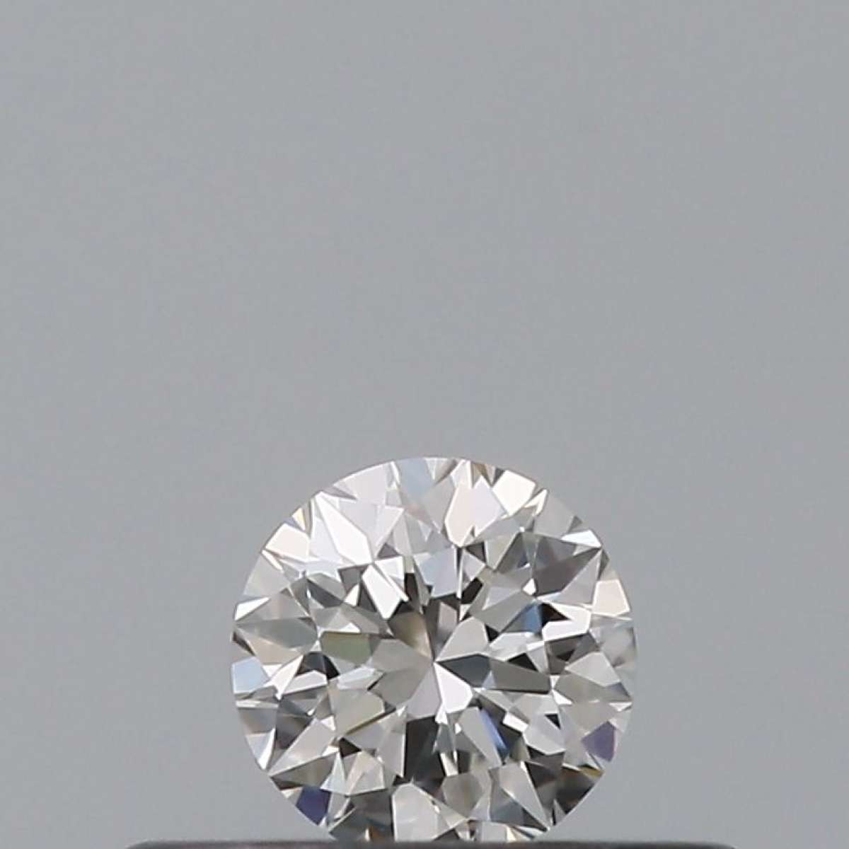 Certified Diamond IGI Carats 0.18 Color E Clarity VVS1  VG  EX  EX Fluorescence NON Brown No Green No Milky No EyeClean 100%