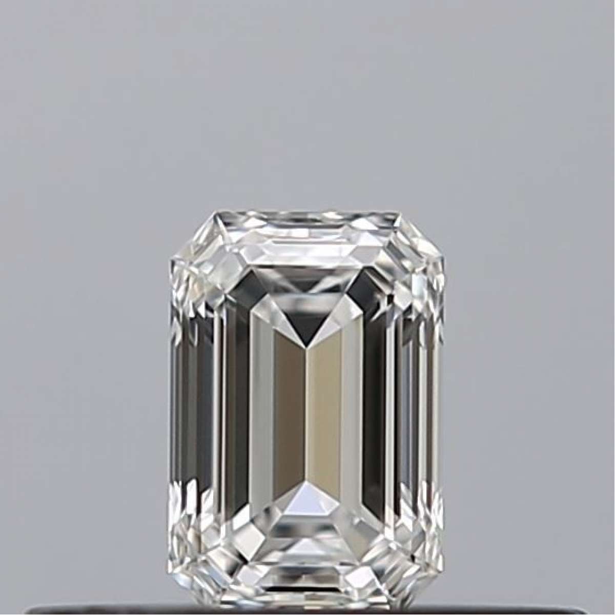 Certified Diamond GIA Carats 0.23 Color E Clarity VVS2 - EX VG Fluorescence FNT Brown No Green No Milky No EyeClean 100% Certified Diamond GIA Carats 0.23 Color E Clarity VVS2 - EX VG Fluorescence FNT Brown No Green No Milky No EyeClean 100%