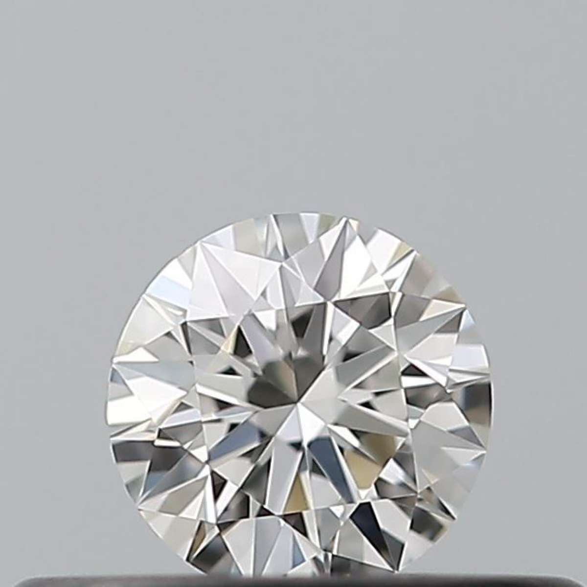 Diamante Certificato GIA Carati 0.19 Colore H Purezza VS1 EX EX EX Fluorescenza NON Brown No Milky No EyeClean 100% Diamante Certificato GIA Carati 0.19 Colore H Purezza VS1 EX EX EX Fluorescenza NON Brown No Milky No EyeClean 100%