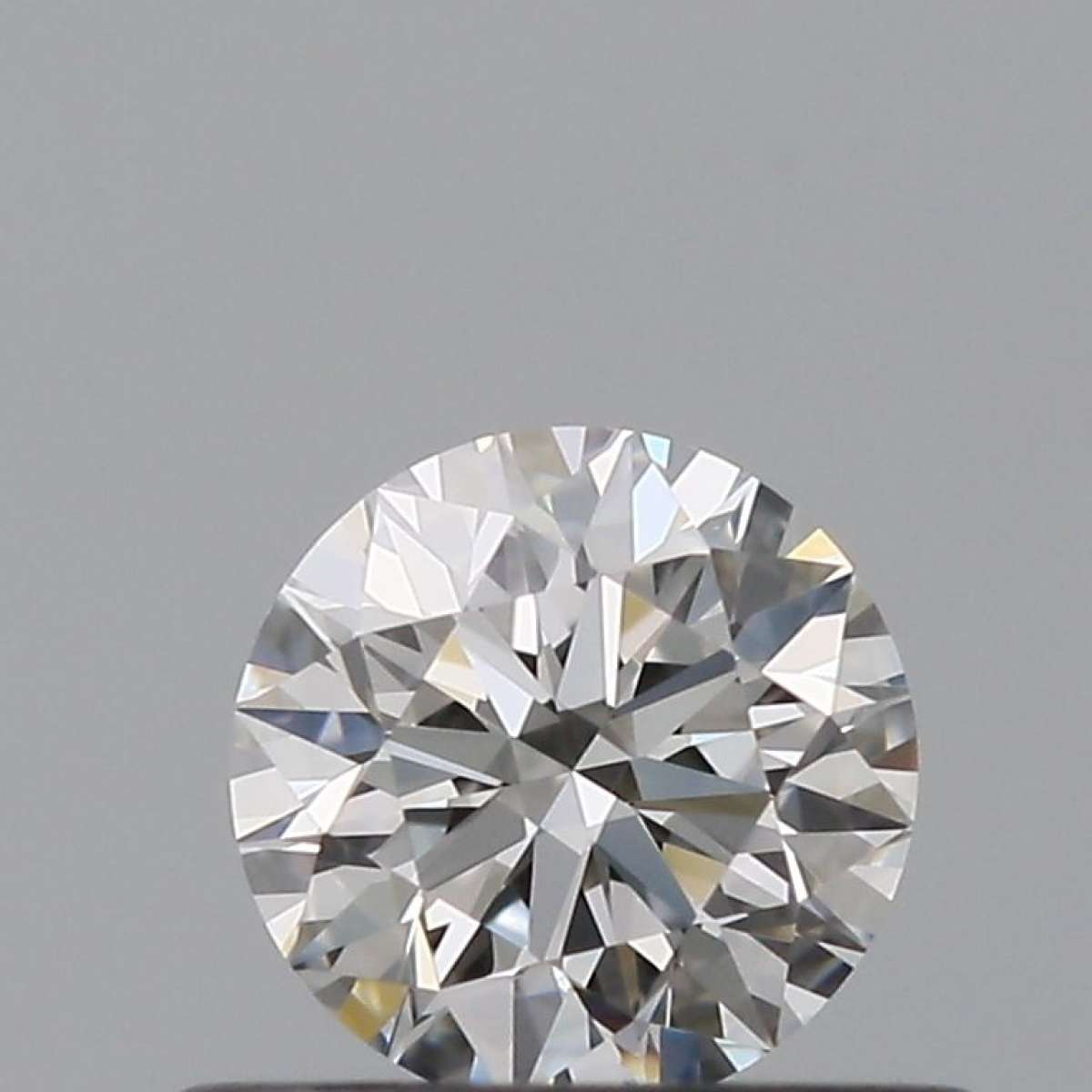 Certified Diamond GIA Carats 0.4 Color E Clarity VVS1 EX EX EX Fluorescence NON Brown No Green No Milky No EyeClean 100% Certified Diamond GIA Carats 0.4 Color E Clarity VVS1 EX EX EX Fluorescence NON Brown No Green No Milky No EyeClean 100%
