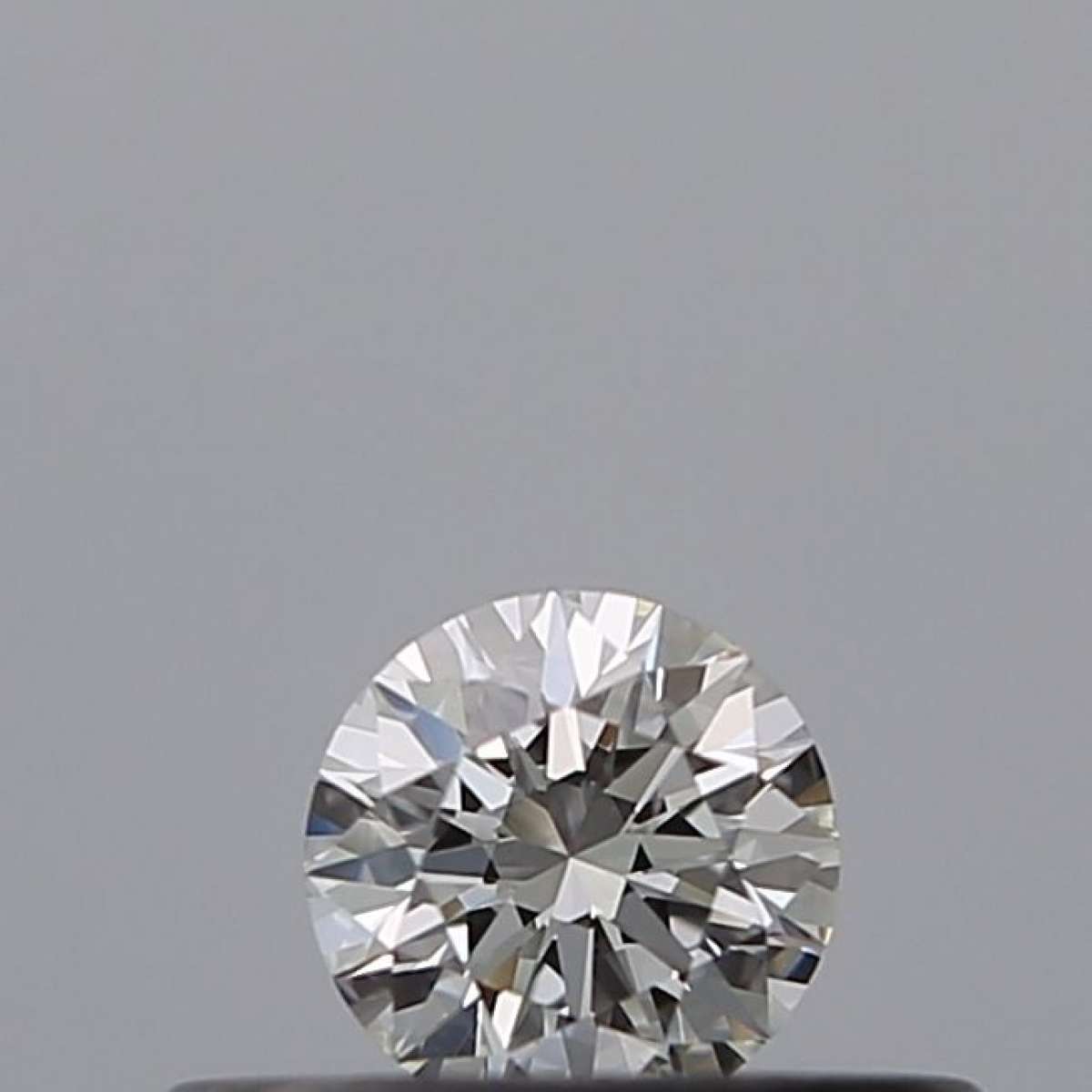 Certified Diamond GIA Carats 0.18 Color G Clarity VS2 EX EX EX Fluorescence NON Brown No Milky No EyeClean 100% Certified Diamond GIA Carats 0.18 Color G Clarity VS2 EX EX EX Fluorescence NON Brown No Milky No EyeClean 100%