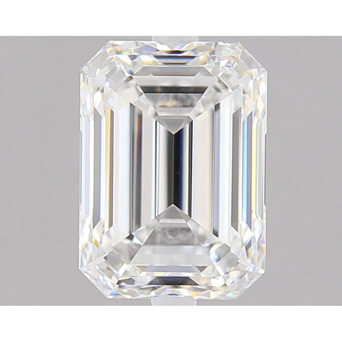 Certified Diamond GIA Carats 1.7 Color F Clarity VS2 - EX EX Fluorescence NON Brown No Green No Milky No EyeClean 100% Certified Diamond GIA Carats 1.7 Color F Clarity VS2 - EX EX Fluorescence NON Brown No Green No Milky No EyeClean 100%