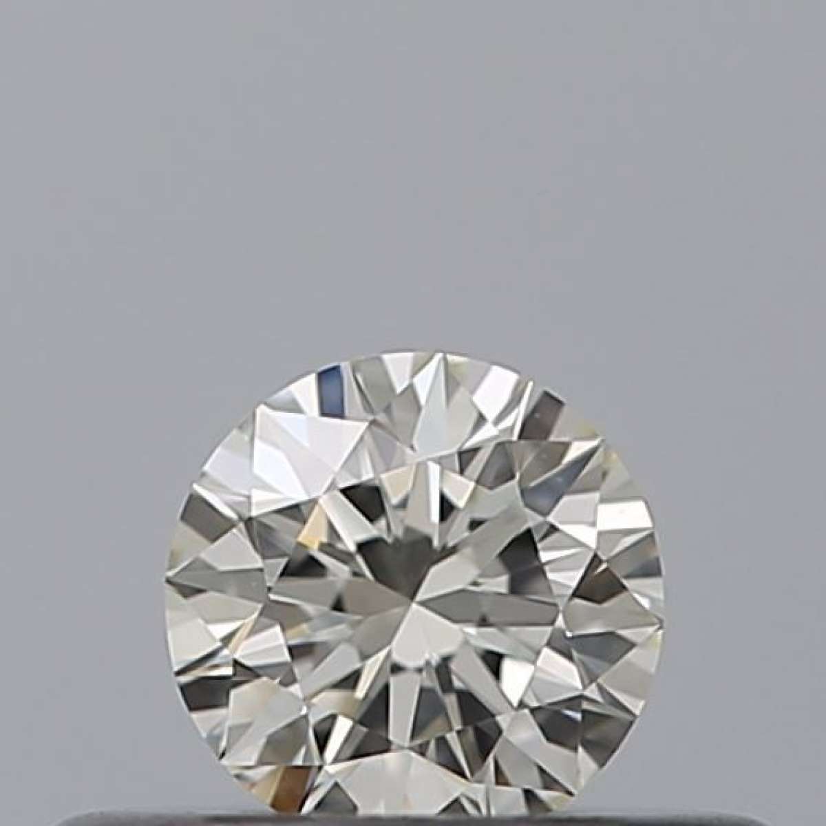 Certified Diamond IGI Carats 0.22 Color G Clarity VVS1  EX  EX  EX Fluorescence NON Brown No Milky No EyeClean 100%