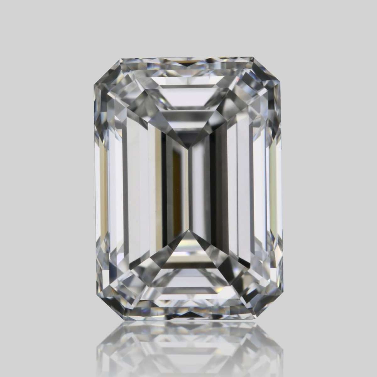 Certified Diamond GIA Carats 1.52 Color E Clarity VVS2 - EX EX Fluorescence FNT Brown No Green No Milky No EyeClean 100% Certified Diamond GIA Carats 1.52 Color E Clarity VVS2 - EX EX Fluorescence FNT Brown No Green No Milky No EyeClean 100%