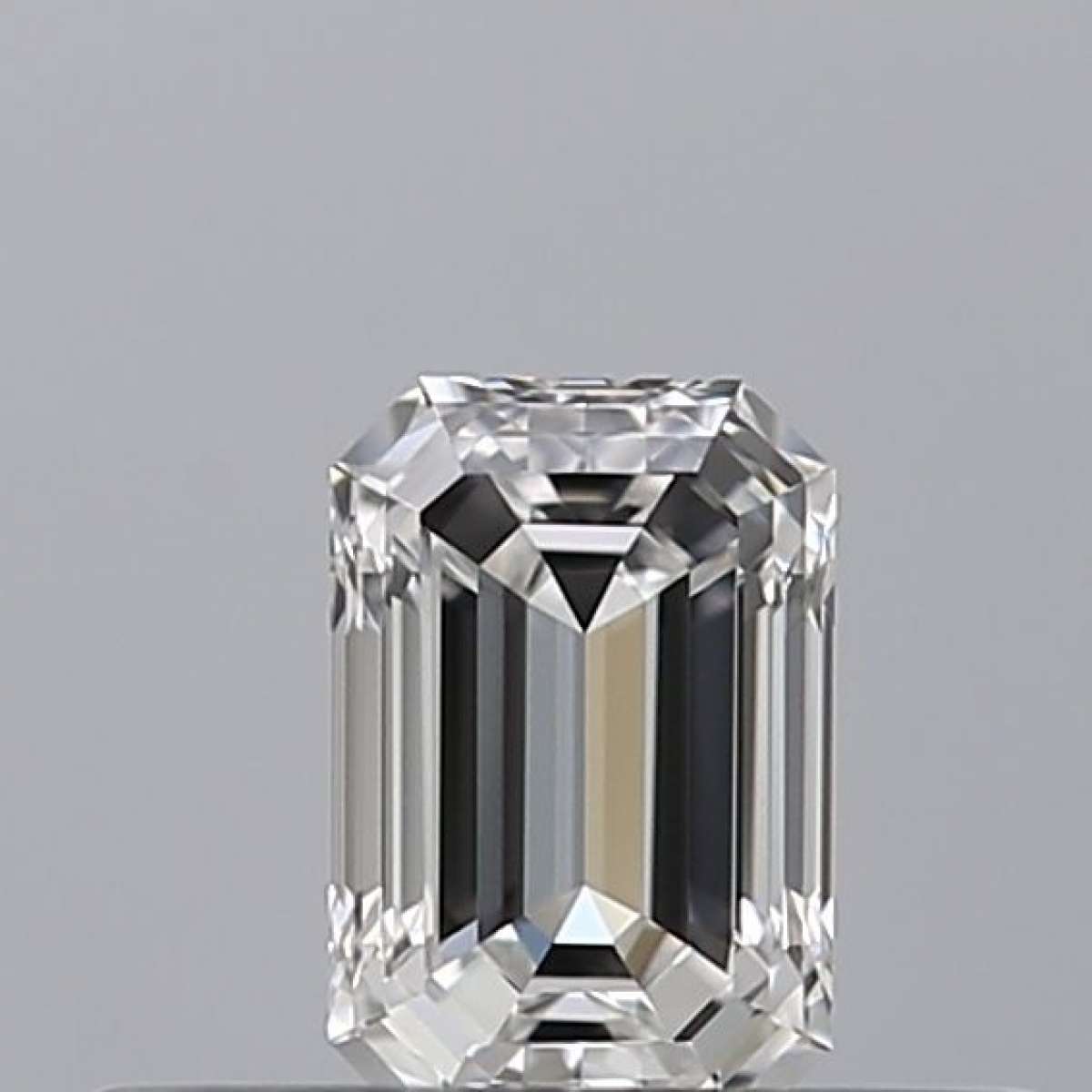 Certified Diamond GIA Carats 0.26 Color E Clarity IF  -  EX  VG Fluorescence NON Brown No Green No Milky No EyeClean 100%