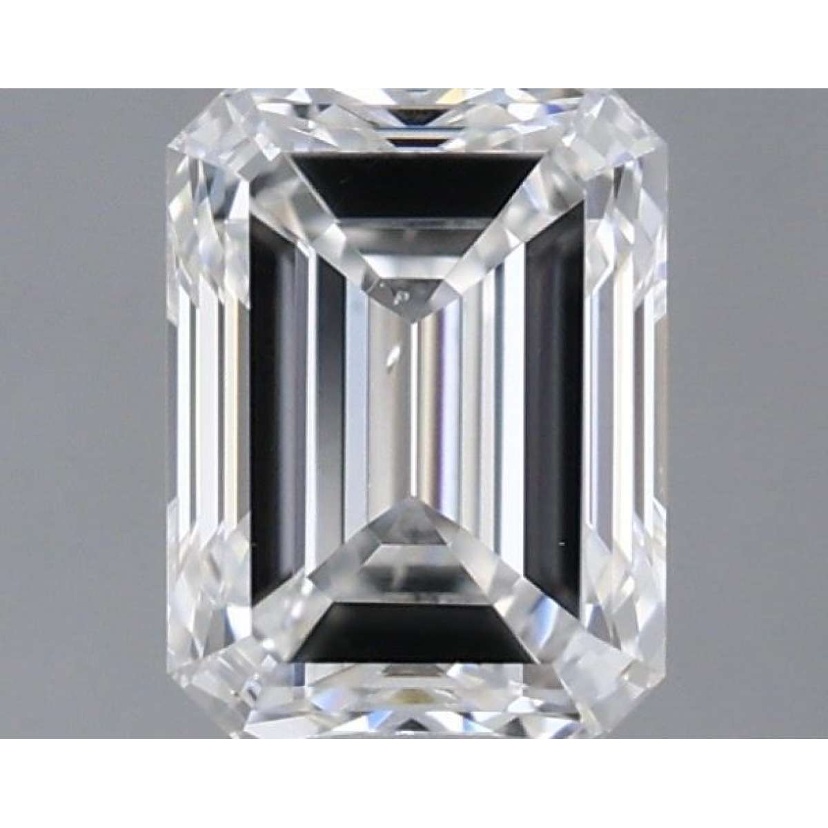 Certified Diamond GIA Carats 0.39 Color E Clarity VS2 - VG VG Fluorescence NON Brown No Green No Milky No EyeClean 100% Certified Diamond GIA Carats 0.39 Color E Clarity VS2 - VG VG Fluorescence NON Brown No Green No Milky No EyeClean 100%