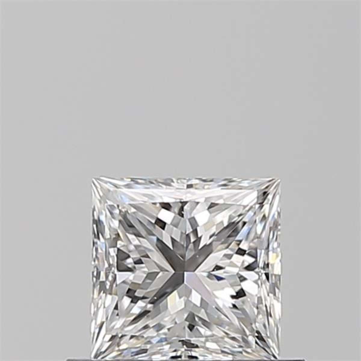 Certified Diamond GIA Carats 0.6 Color E Clarity VS2 - VG VG Fluorescence NON Brown No Green No Milky No EyeClean 100% Certified Diamond GIA Carats 0.6 Color E Clarity VS2 - VG VG Fluorescence NON Brown No Green No Milky No EyeClean 100%