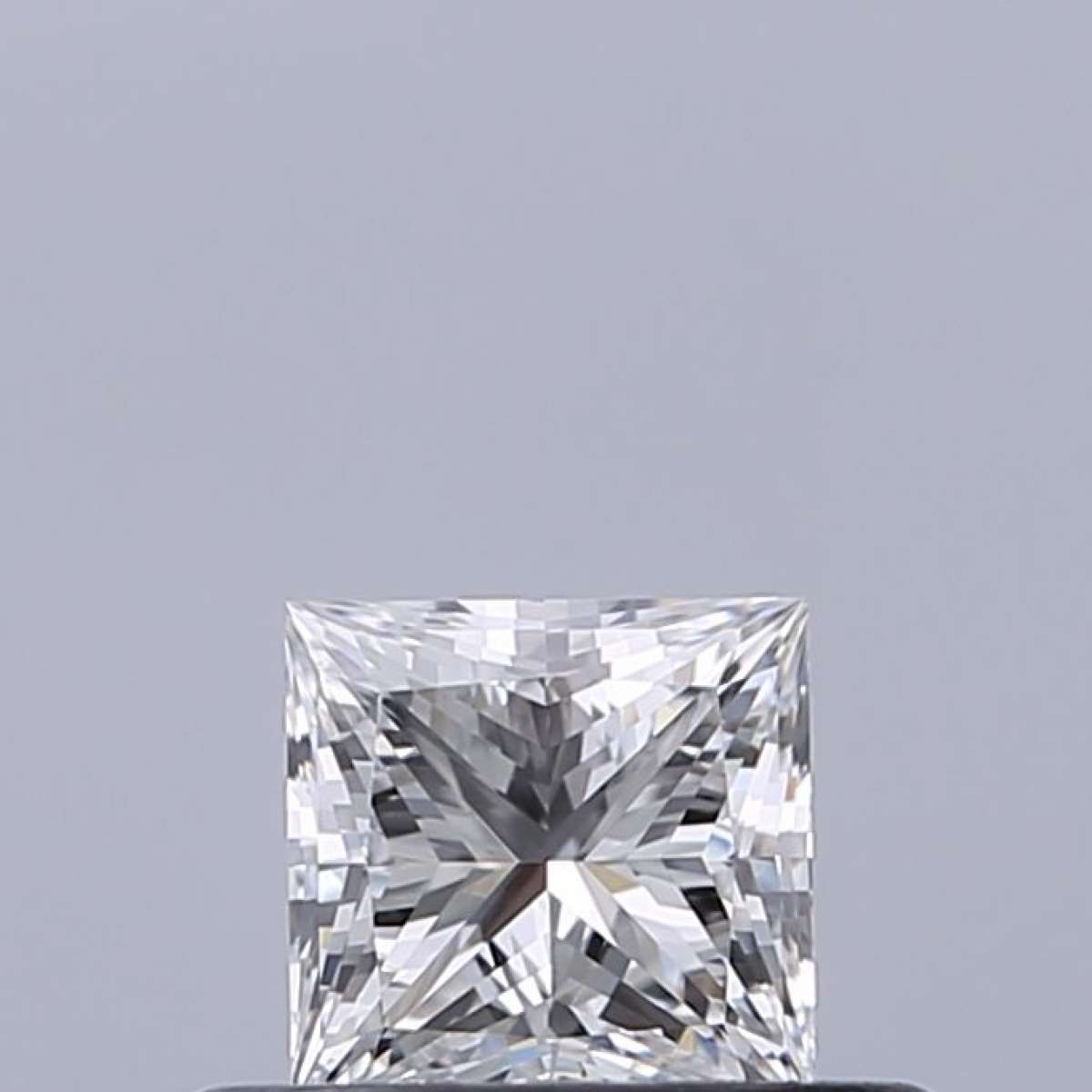 Diamante Certificato GIA Carati 0.35 Colore F Purezza VVS1  -  EX  VG Fluorescenza NON Brown No Milky No EyeClean 100%