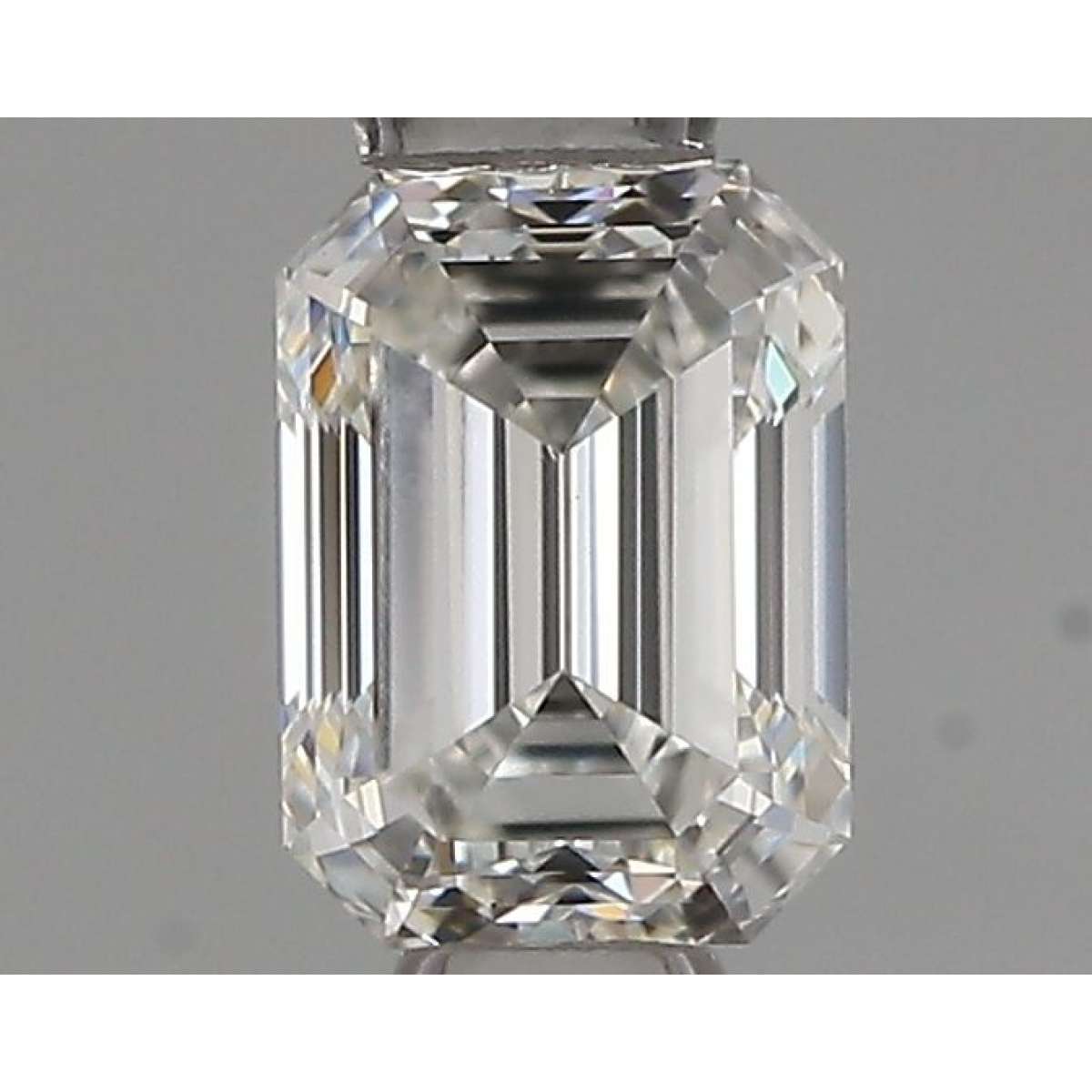 Certified Diamond GIA Carats 0.4 Color H Clarity VS1 - VG VG Fluorescence FNT Brown No Green No Milky No EyeClean 100% Certified Diamond GIA Carats 0.4 Color H Clarity VS1 - VG VG Fluorescence FNT Brown No Green No Milky No EyeClean 100%