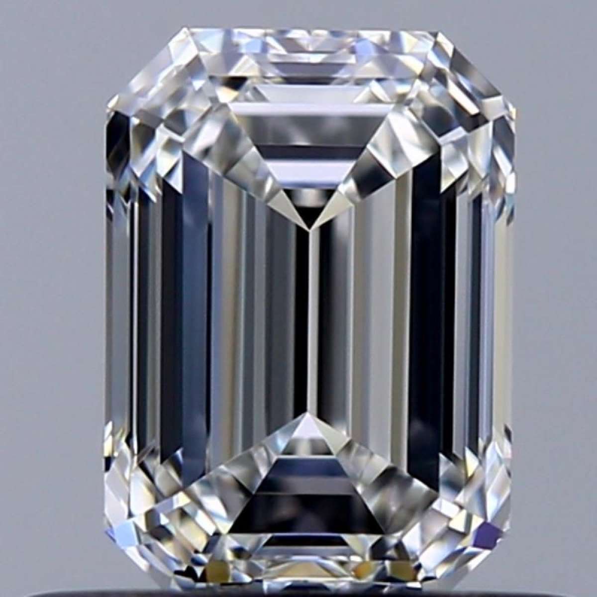 Certified Diamond GIA Carats 0.5 Color F Clarity VVS1 - EX VG Fluorescence NON Brown No Green No Milky No EyeClean 100% Certified Diamond GIA Carats 0.5 Color F Clarity VVS1 - EX VG Fluorescence NON Brown No Green No Milky No EyeClean 100%