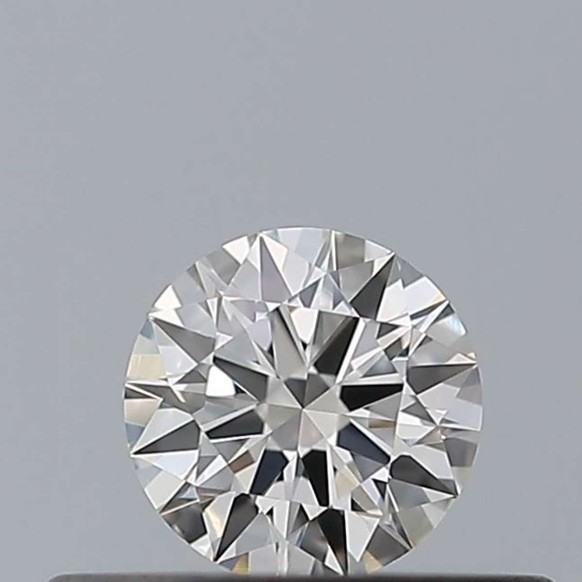 Certified Diamond IGI Carats 0.2 Color F Clarity VVS1  EX  EX  EX Fluorescence NON Brown No Milky No EyeClean 100%