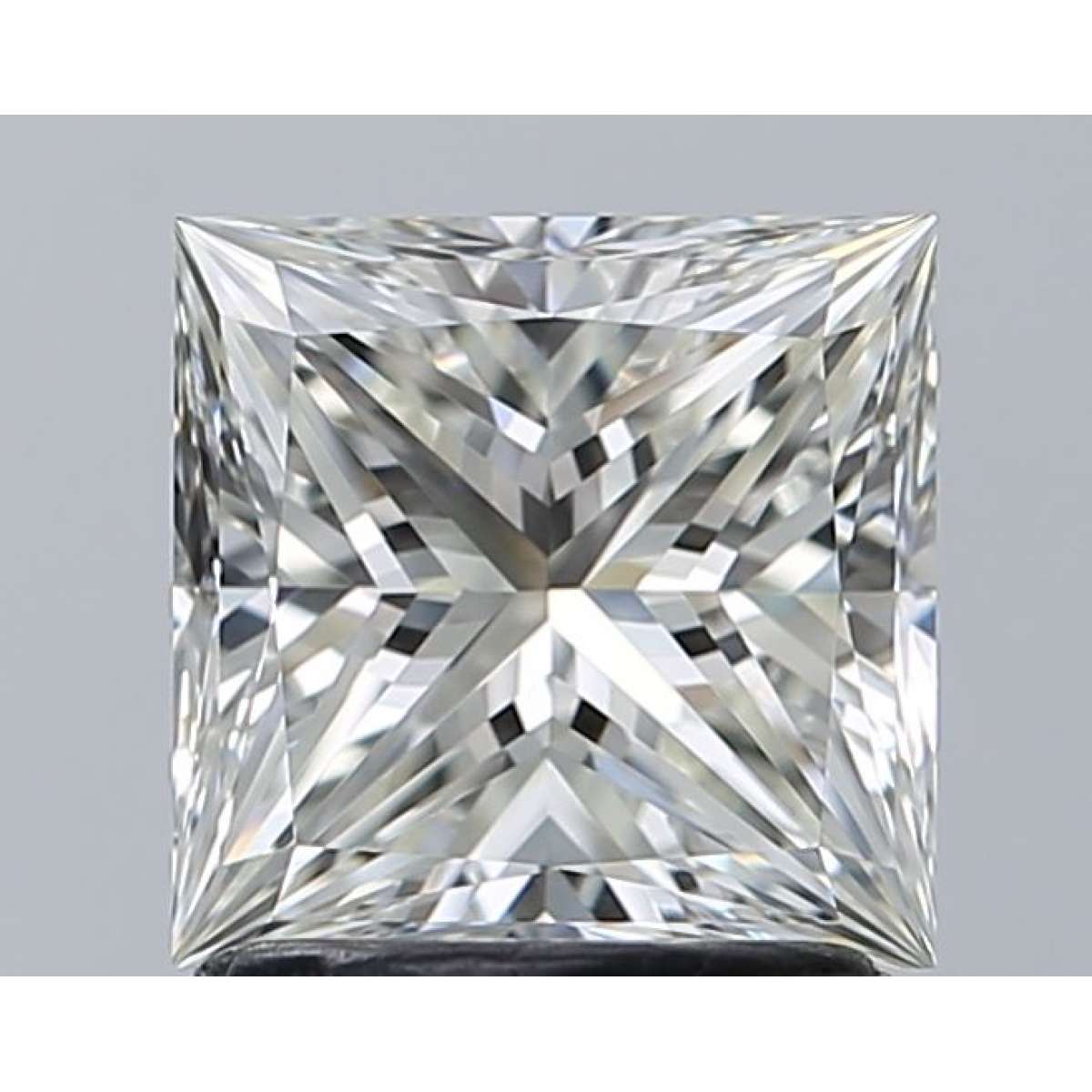 Certified Diamond IGI Carats 1.5 Color H Clarity VVS2 - EX EX Fluorescence NON Brown No Green No Milky No EyeClean 100% Certified Diamond IGI Carats 1.5 Color H Clarity VVS2 - EX EX Fluorescence NON Brown No Green No Milky No EyeClean 100%