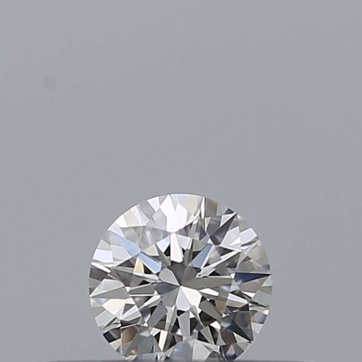 Diamante Certificato GIA Carati 0.18 Colore D Purezza VVS1 EX EX EX Fluorescenza NON Brown No Green No Milky No EyeClean 100% Diamante Certificato GIA Carati 0.18 Colore D Purezza VVS1 EX EX EX Fluorescenza NON Brown No Green No Milky No EyeClean 100%
