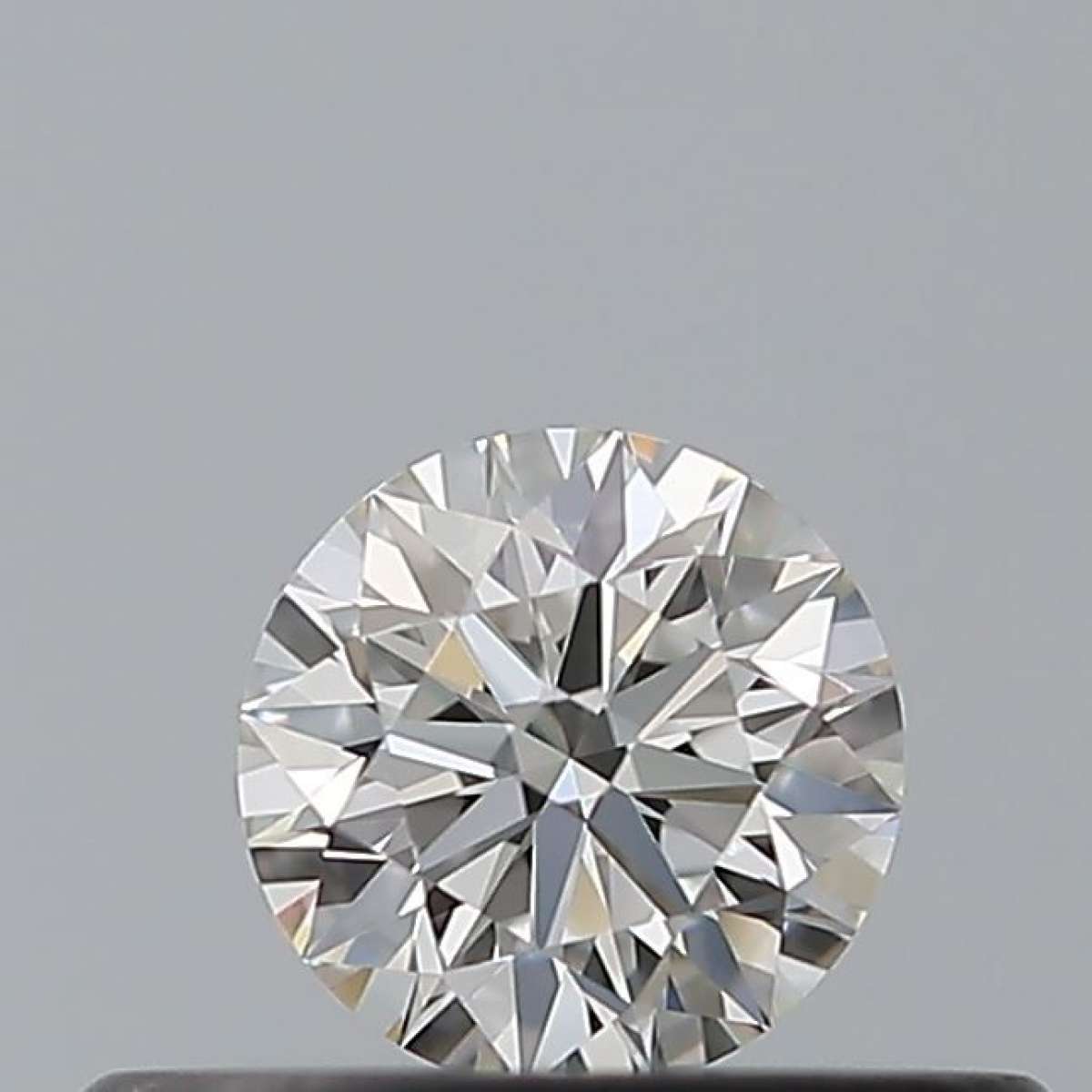 Certified Diamond IGI Carats 0.2 Color F Clarity VVS1  EX  EX  EX Fluorescence NON Brown No Milky No EyeClean 100%