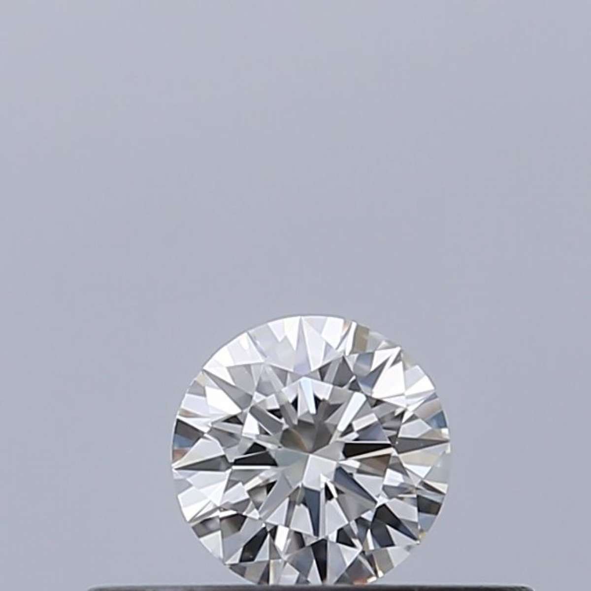 Certified Diamond IGI Carats 0.18 Color F Clarity VVS2  EX  EX  EX Fluorescence NON Brown No Milky No EyeClean 100%