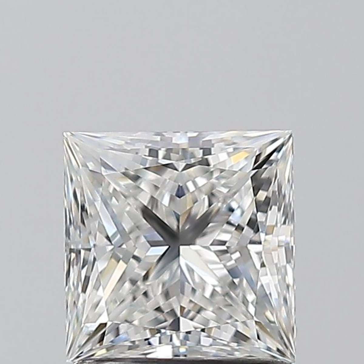 Diamante Certificato GIA Carati 1.2 Colore F Purezza VS1  -  EX  VG Fluorescenza NON Brown No Green No Milky No EyeClean 100%