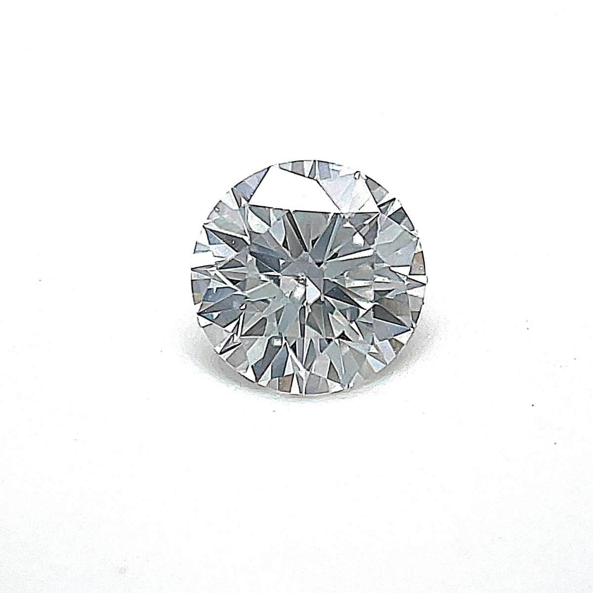 Certified Diamond GIA Carats 0.56 Color G Clarity VS2 EX EX EX Fluorescence NON Brown No Green No Milky No EyeClean 100% Certified Diamond GIA Carats 0.56 Color G Clarity VS2 EX EX EX Fluorescence NON Brown No Green No Milky No EyeClean 100%