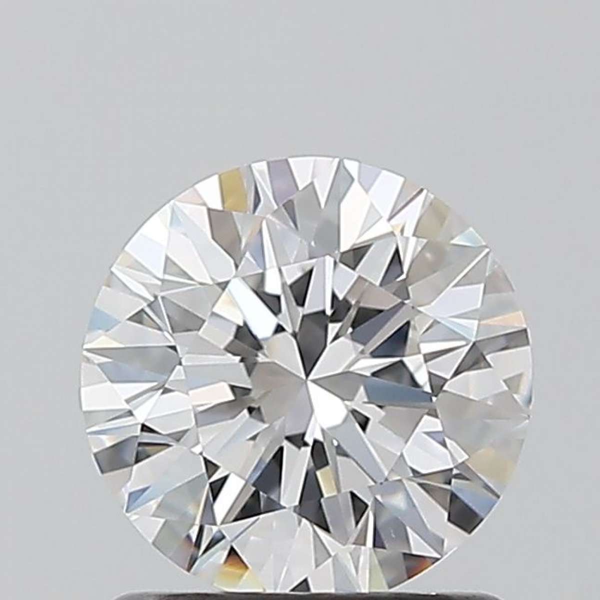 Certified Diamond GIA Carats 1.0 Color E Clarity VS1 EX EX EX Fluorescence MED Brown No Green No Milky No EyeClean 100% Certified Diamond GIA Carats 1.0 Color E Clarity VS1 EX EX EX Fluorescence MED Brown No Green No Milky No EyeClean 100%