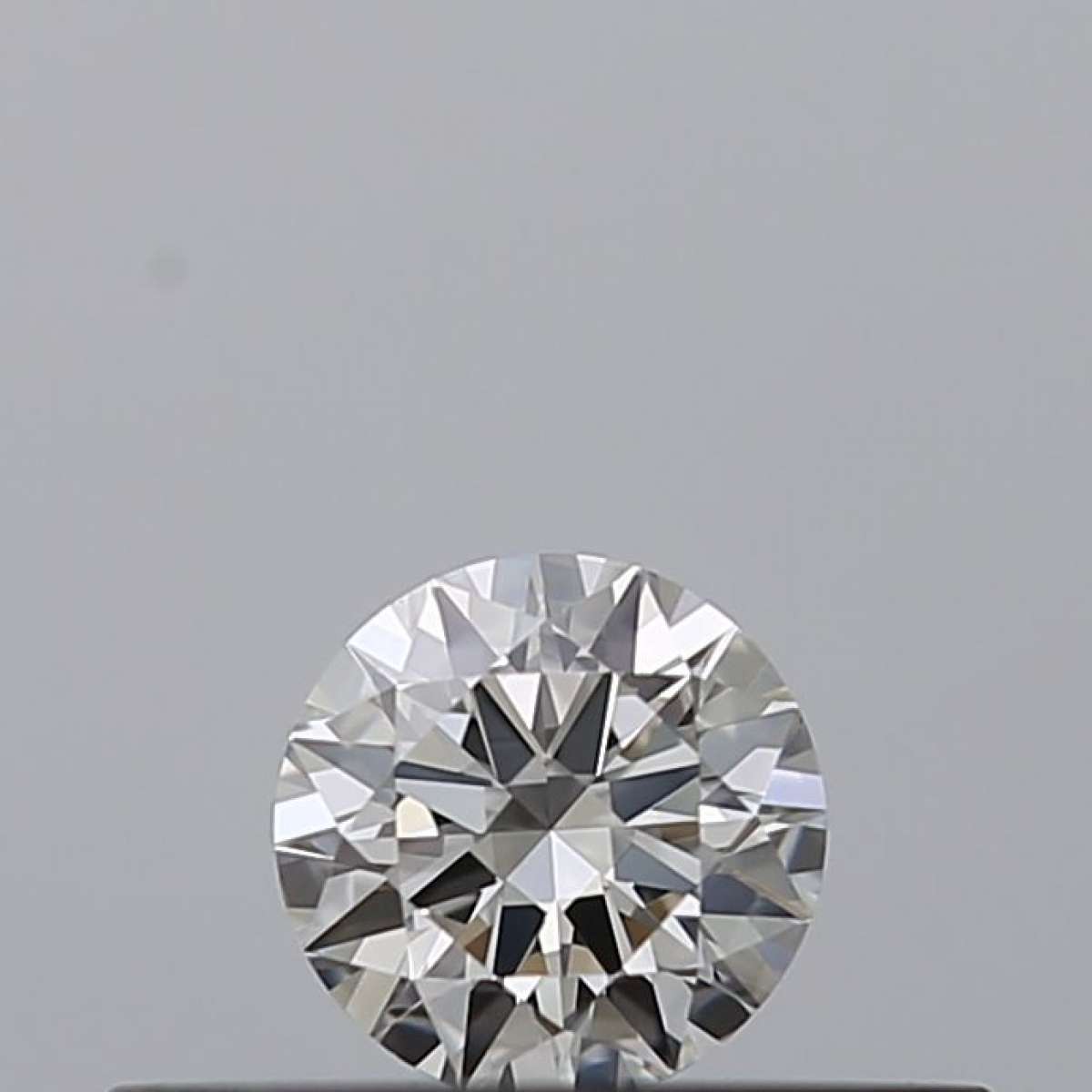 Certified Diamond GIA Carats 0.18 Color F Clarity VVS2 EX EX EX Fluorescence NON Brown No Milky No EyeClean 100% Certified Diamond GIA Carats 0.18 Color F Clarity VVS2 EX EX EX Fluorescence NON Brown No Milky No EyeClean 100%