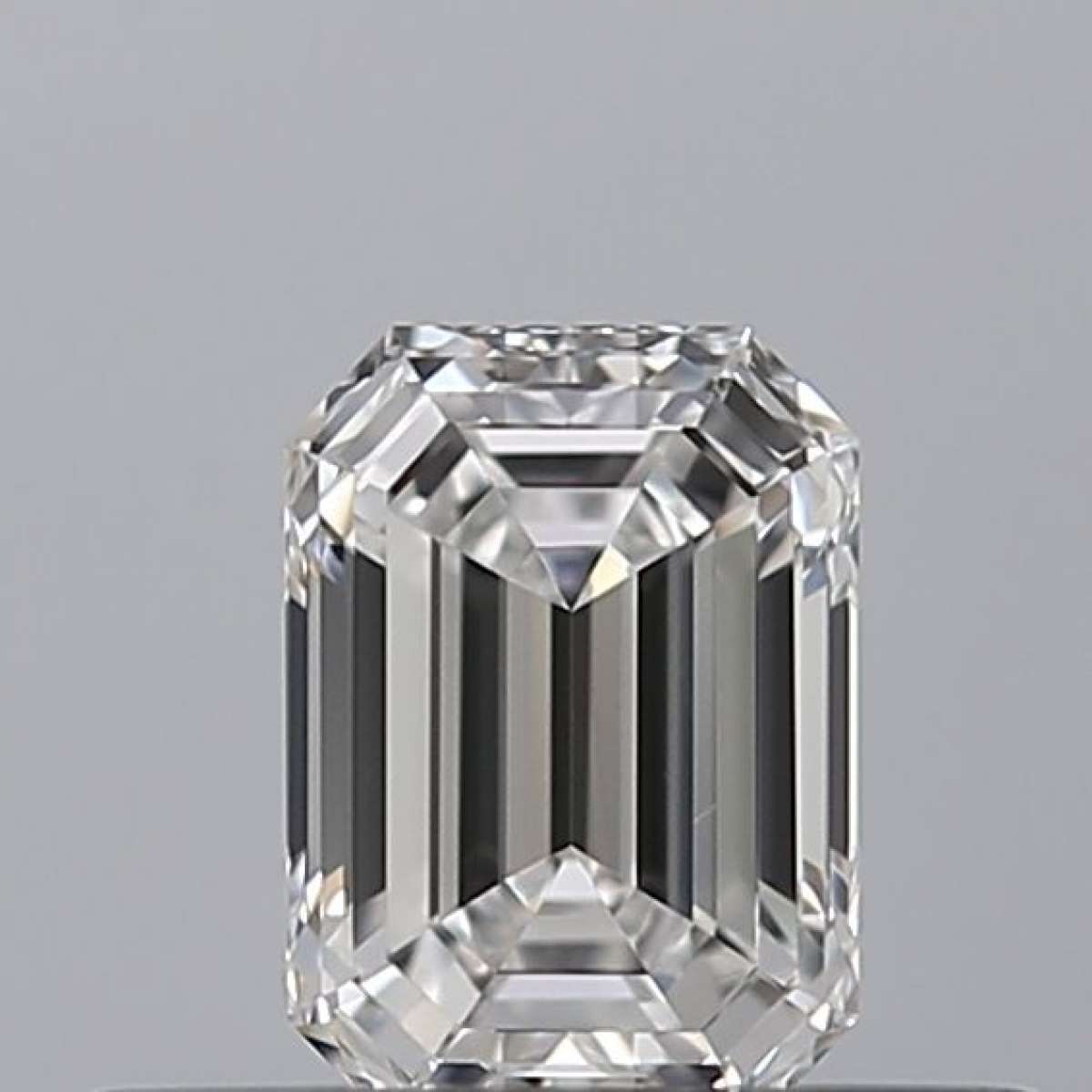Diamante Certificato GIA Carati 0.36 Colore E Purezza VVS1 - EX VG Fluorescenza NON Brown No Green No Milky No EyeClean 100% Diamante Certificato GIA Carati 0.36 Colore E Purezza VVS1 - EX VG Fluorescenza NON Brown No Green No Milky No EyeClean 100%