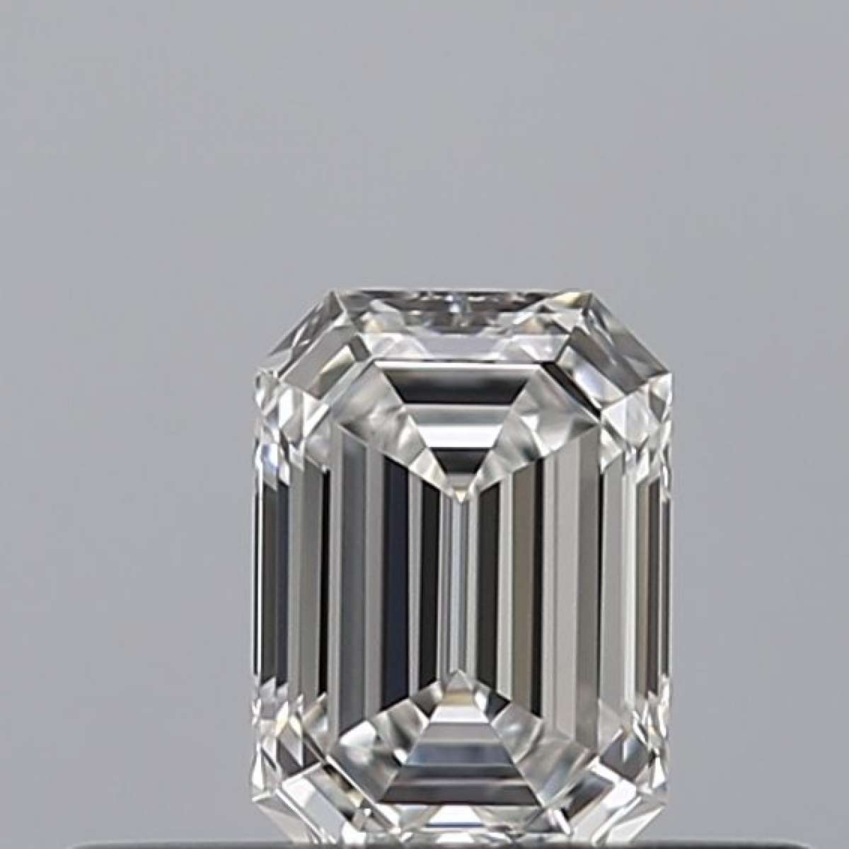Certified Diamond GIA Carats 0.28 Color F Clarity VVS1 - EX VG Fluorescence NON Brown No Green No Milky No EyeClean 100% Certified Diamond GIA Carats 0.28 Color F Clarity VVS1 - EX VG Fluorescence NON Brown No Green No Milky No EyeClean 100%