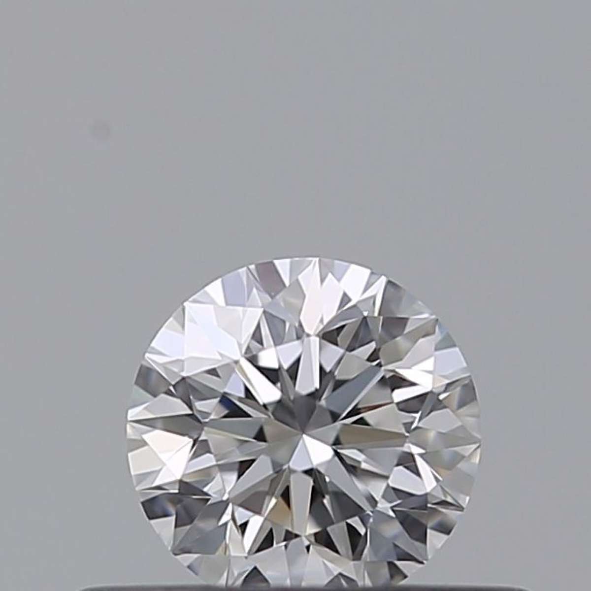 Diamante Certificato GIA Carati 0.31 Colore D Purezza VVS2 EX VG EX Fluorescenza NON Brown No Green No Milky No EyeClean 100% Diamante Certificato GIA Carati 0.31 Colore D Purezza VVS2 EX VG EX Fluorescenza NON Brown No Green No Milky No EyeClean 100%