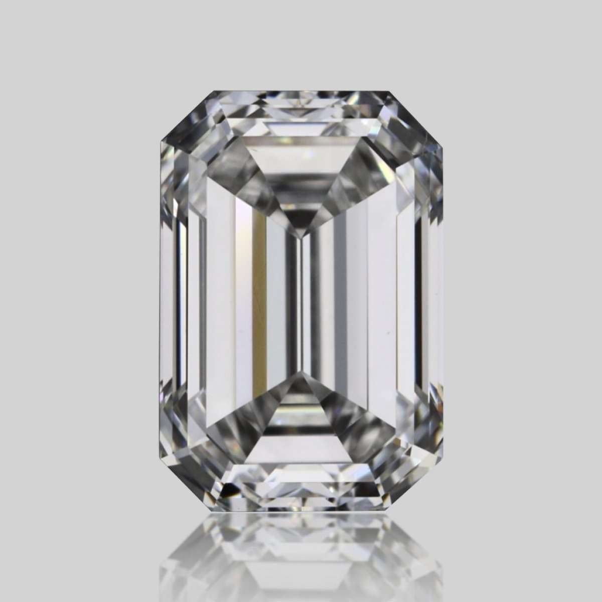 Certified Diamond GIA Carats 0.52 Color F Clarity VS1 - EX VG Fluorescence FNT Brown No Green No Milky No EyeClean 100% Certified Diamond GIA Carats 0.52 Color F Clarity VS1 - EX VG Fluorescence FNT Brown No Green No Milky No EyeClean 100%