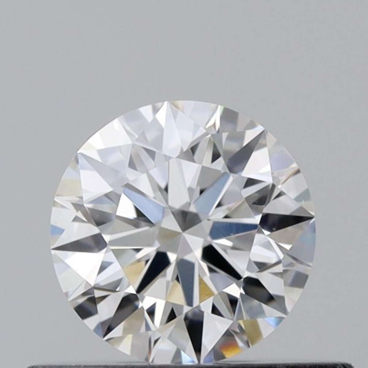 Diamante Certificato GIA Carati 0.41 Colore F Purezza VS2 EX EX EX Fluorescenza NON Brown No Green No Milky No EyeClean 100% Diamante Certificato GIA Carati 0.41 Colore F Purezza VS2 EX EX EX Fluorescenza NON Brown No Green No Milky No EyeClean 100%