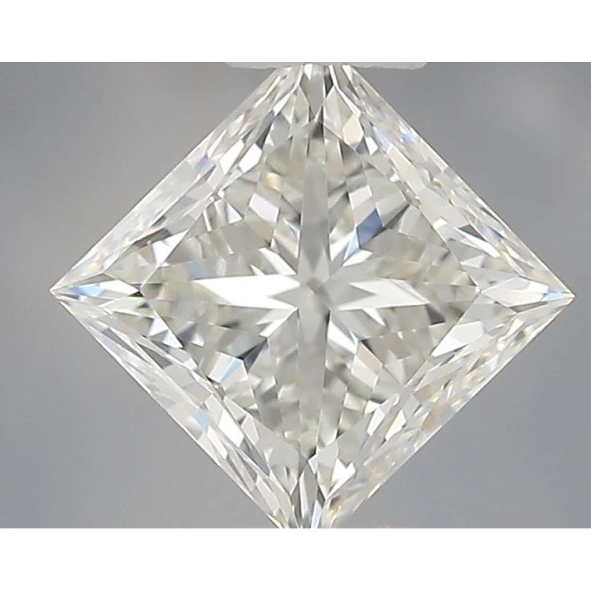 Certified Diamond IGI Carats 0.67 Color H Clarity VVS1  -  EX  EX Fluorescence NON Brown No Green No Milky No EyeClean 100%