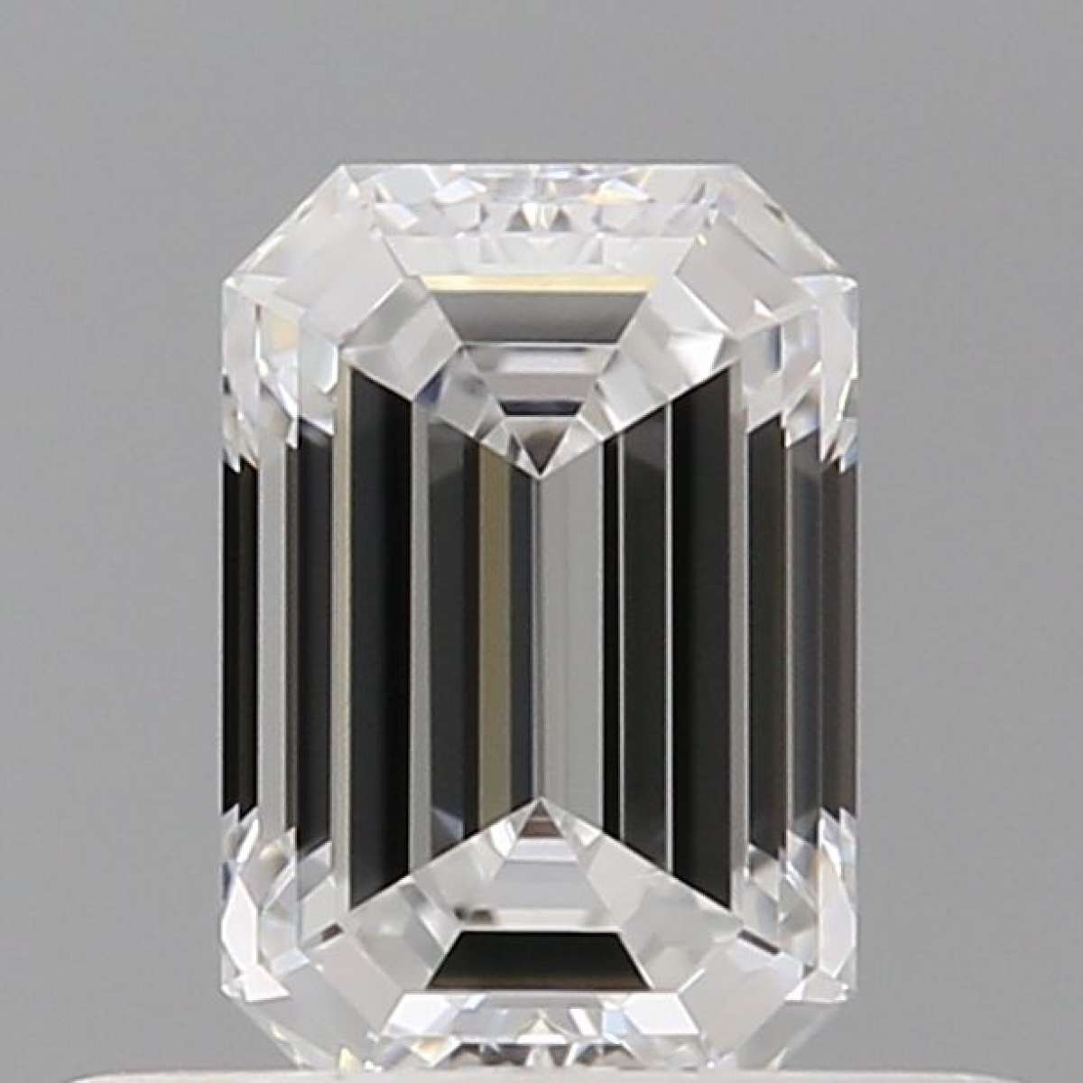 Certified Diamond GIA Carats 0.51 Color D Clarity VVS1 - EX VG Fluorescence NON Brown No Green No Milky No EyeClean 100% Certified Diamond GIA Carats 0.51 Color D Clarity VVS1 - EX VG Fluorescence NON Brown No Green No Milky No EyeClean 100%