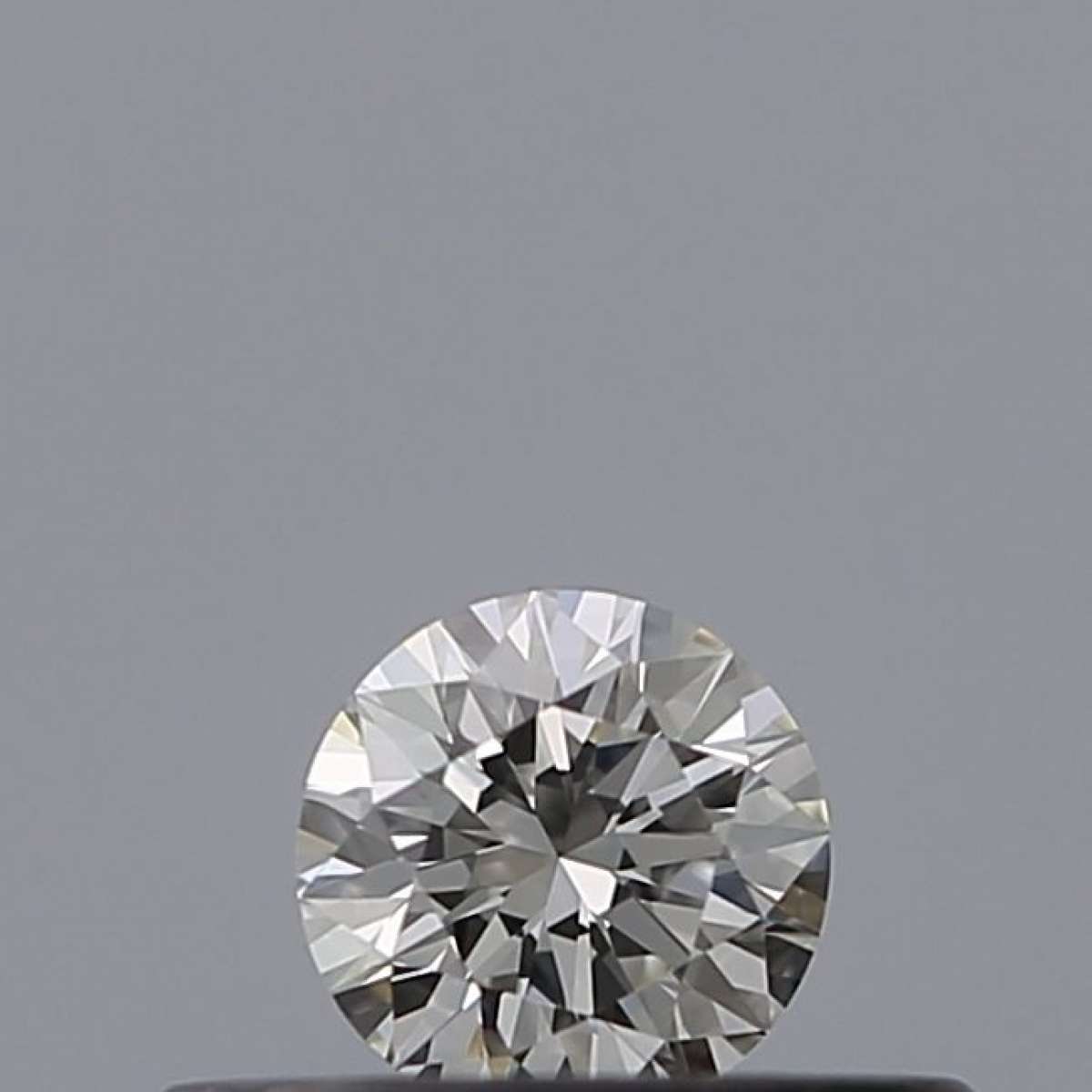 Certified Diamond IGI Carats 0.18 Color G Clarity VVS1  EX  EX  EX Fluorescence NON Brown No Milky No EyeClean 100%