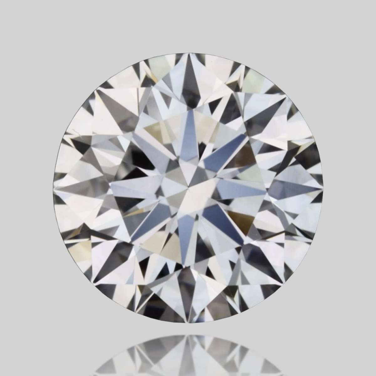 Certified Diamond GIA Carats 0.4 Color E Clarity VVS1 EX EX EX Fluorescence NON Brown No Green No Milky No EyeClean 100% Certified Diamond GIA Carats 0.4 Color E Clarity VVS1 EX EX EX Fluorescence NON Brown No Green No Milky No EyeClean 100%