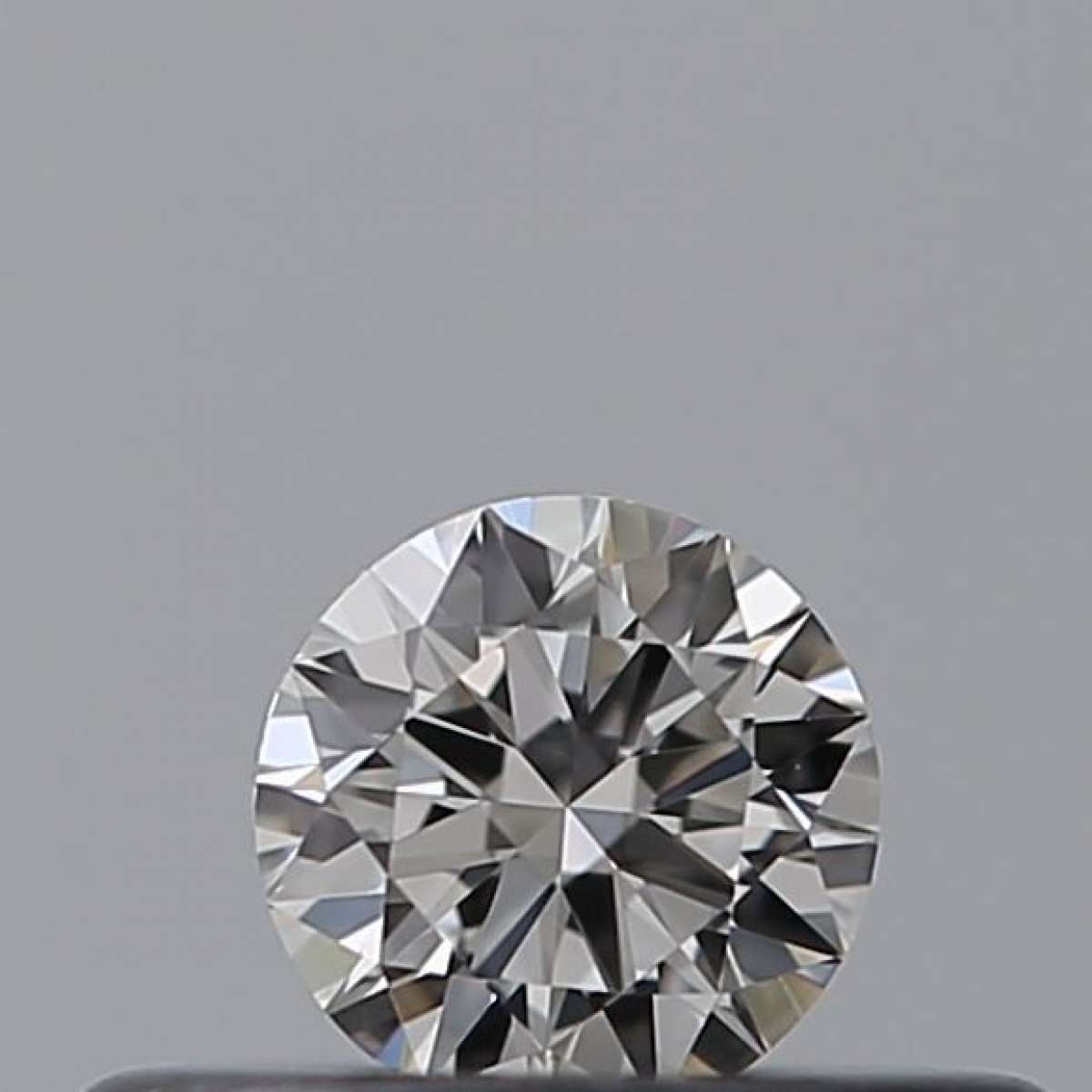 Certified Diamond IGI Carats 0.18 Color F Clarity VVS1  EX  EX  EX Fluorescence NON Brown No Milky No EyeClean 100%