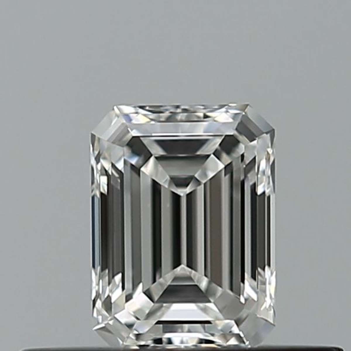 Diamante Certificato GIA Carati 0.31 Colore E Purezza VVS2  -  EX  VG Fluorescenza NON Brown No Green No Milky No EyeClean 100%