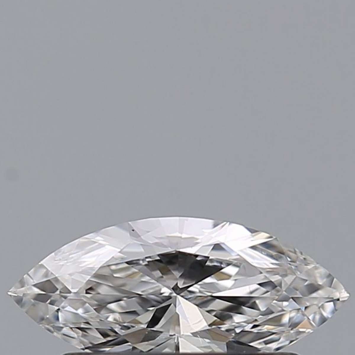Certified Diamond GIA Carats 0.9 Color E Clarity VS2 EX EX EX Fluorescence NON Brown No Green No Milky No EyeClean 100% Certified Diamond GIA Carats 0.9 Color E Clarity VS2 EX EX EX Fluorescence NON Brown No Green No Milky No EyeClean 100%
