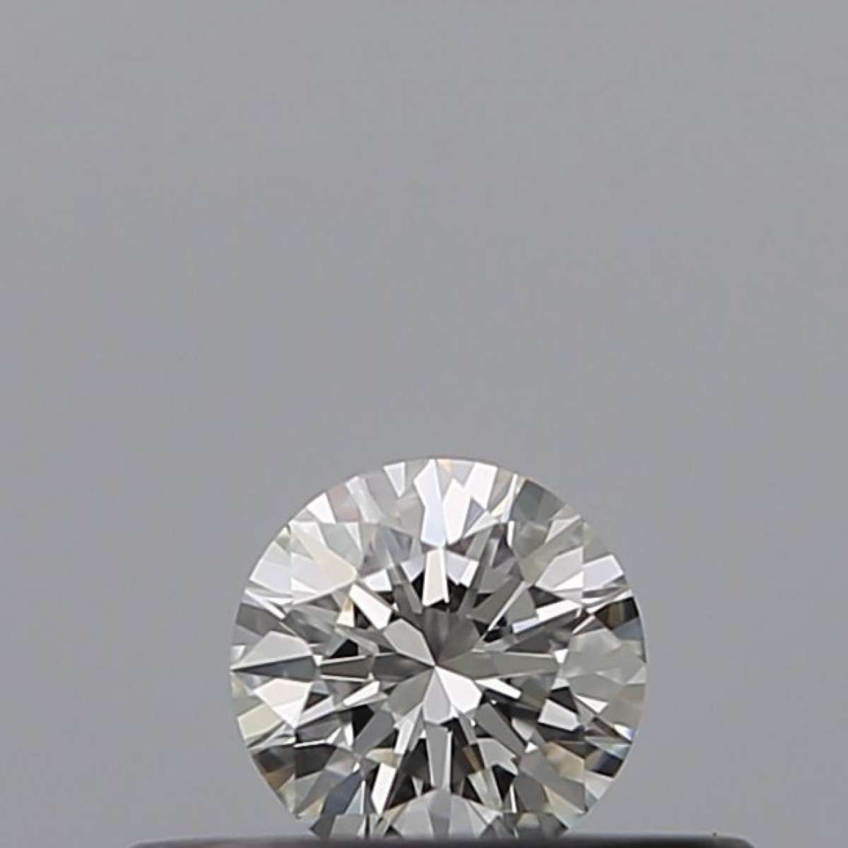 Certified Diamond GIA Carats 0.18 Color G Clarity VVS2  EX  EX  EX Fluorescence NON Brown No Milky No EyeClean 100%