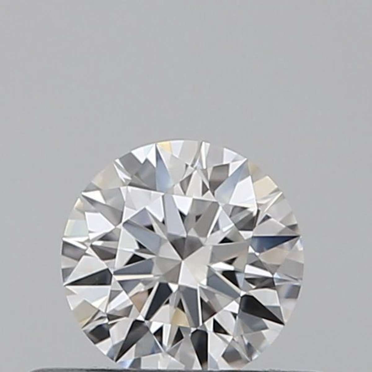 Certified Diamond GIA Carats 0.31 Color E Clarity VVS2 EX EX EX Fluorescence NON Brown No Green No Milky No EyeClean 100% Certified Diamond GIA Carats 0.31 Color E Clarity VVS2 EX EX EX Fluorescence NON Brown No Green No Milky No EyeClean 100%