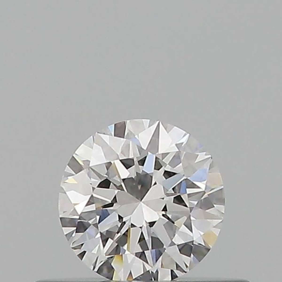 Diamante Certificato GIA Carati 0.34 Colore E Purezza VVS2 EX EX EX Fluorescenza MED Brown No Green No Milky No EyeClean 100% Diamante Certificato GIA Carati 0.34 Colore E Purezza VVS2 EX EX EX Fluorescenza MED Brown No Green No Milky No EyeClean 100%