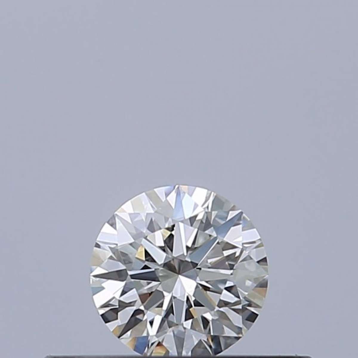 Certified Diamond IGI Carats 0.22 Color F Clarity VVS1  EX  EX  EX Fluorescence NON Brown No Milky No EyeClean 100%