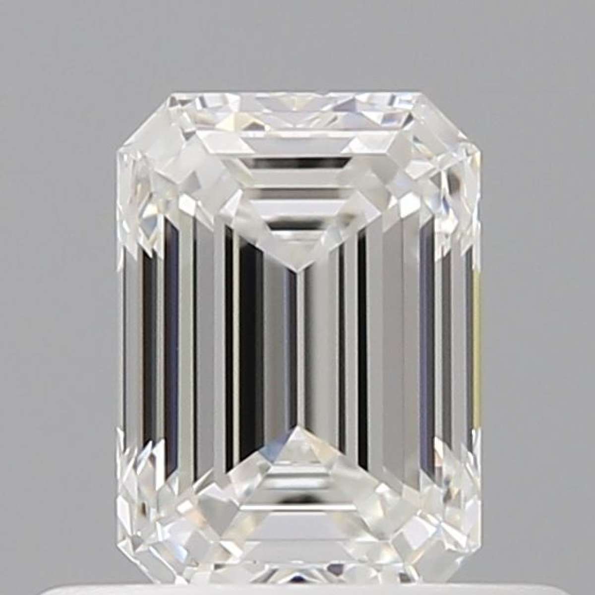 Certified Diamond GIA Carats 0.5 Color F Clarity VVS1 - EX EX Fluorescence NON Brown No Green No Milky No EyeClean 100% Certified Diamond GIA Carats 0.5 Color F Clarity VVS1 - EX EX Fluorescence NON Brown No Green No Milky No EyeClean 100%