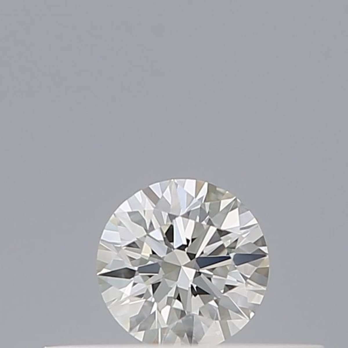 Certified Diamond IGI Carats 0.18 Color G Clarity VVS1  EX  EX  EX Fluorescence NON Brown No Milky No EyeClean 100%