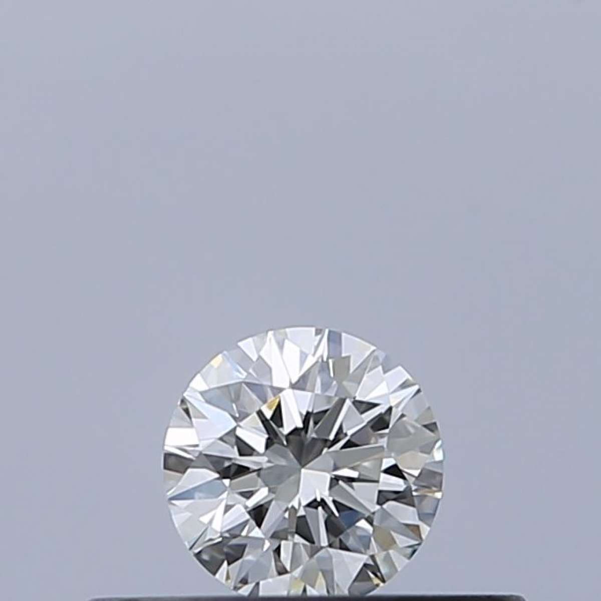 Certified Diamond IGI Carats 0.2 Color F Clarity VVS1  EX  EX  EX Fluorescence NON Brown No Milky No EyeClean 100%