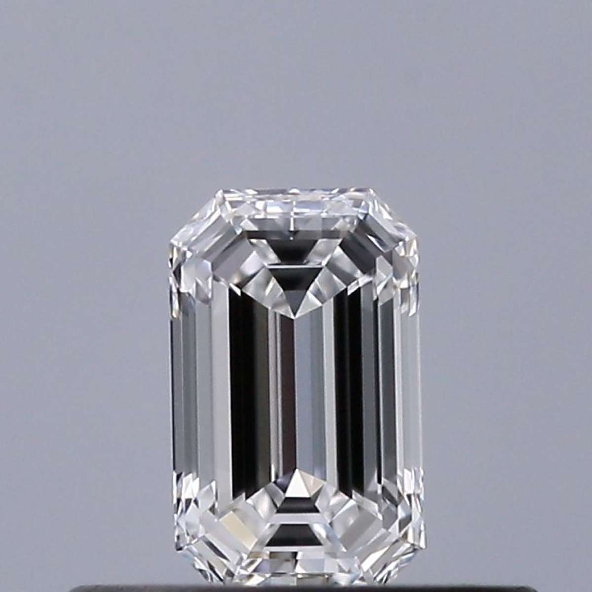 Certified Diamond GIA Carats 0.3 Color D Clarity VVS1  -  EX  VG Fluorescence NON Brown No Green No Milky No EyeClean 100%
