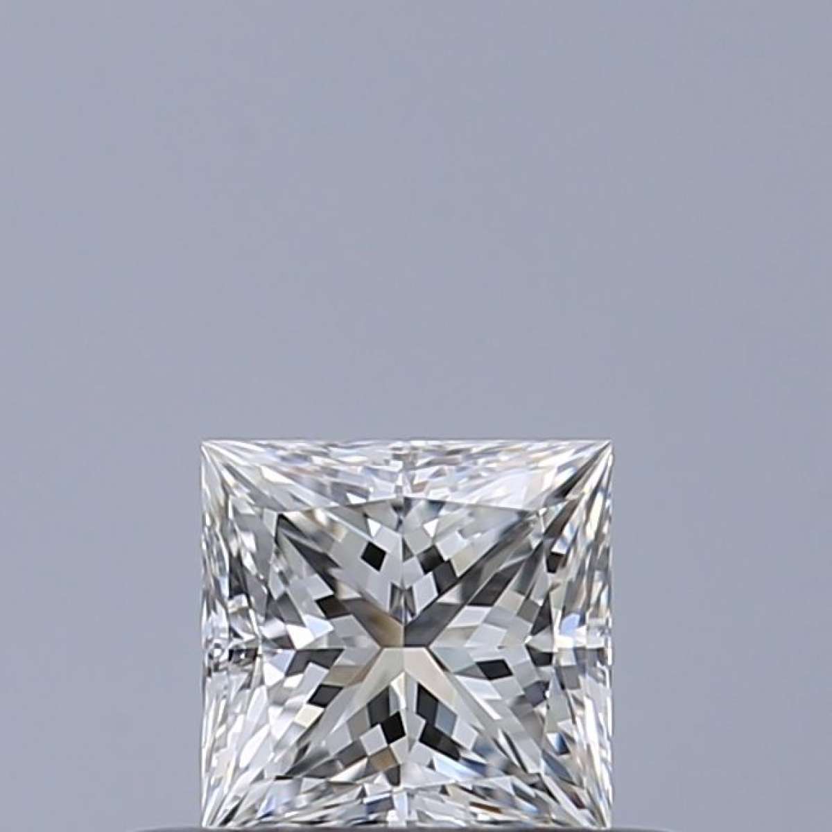 Diamante Certificato GIA Carati 0.34 Colore E Purezza VVS2 - EX VG Fluorescenza NON Brown No Green No Milky No EyeClean 100% Diamante Certificato GIA Carati 0.34 Colore E Purezza VVS2 - EX VG Fluorescenza NON Brown No Green No Milky No EyeClean 100%