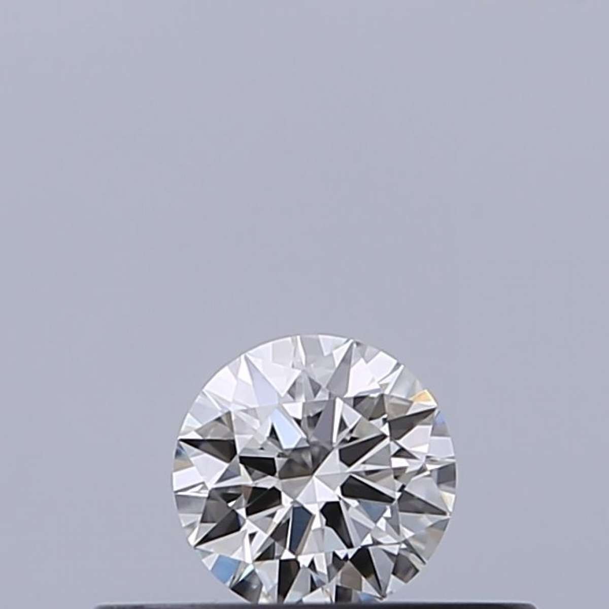 Certified Diamond IGI Carats 0.19 Color F Clarity VVS2  EX  EX  EX Fluorescence NON Brown No Milky No EyeClean 100%